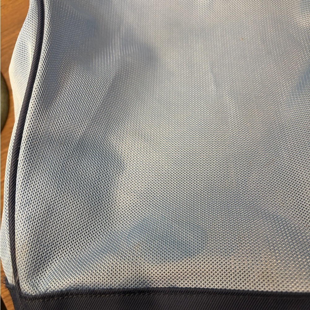 Nike Two-Tone Blue Wet Bag - Picture 3 of 6